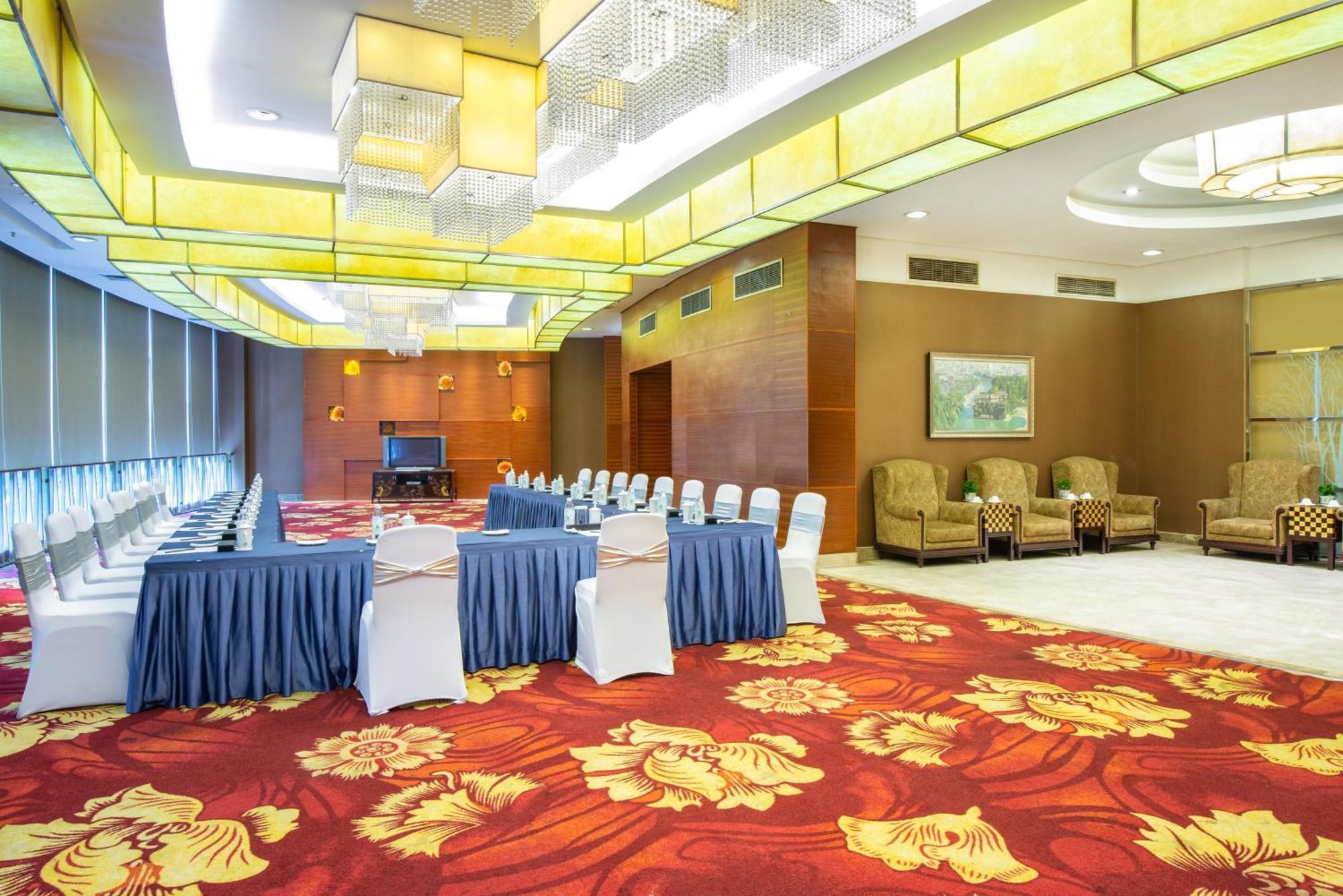 Holiday Inn Chengdu Century City-Westtower Extérieur photo